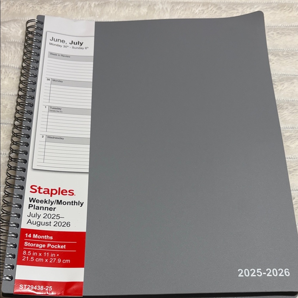 Staples 2025–2026 Weekly Monthly Planner | 14 Month | Spiral | Gray | NEW